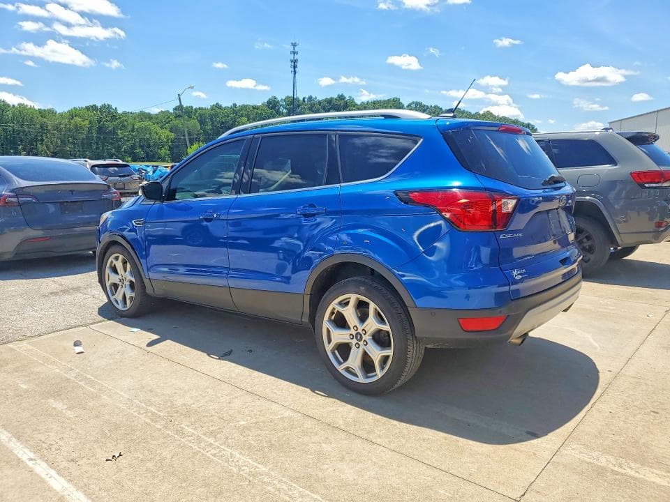 2019 FORD ESCAPE TITANIUM 2