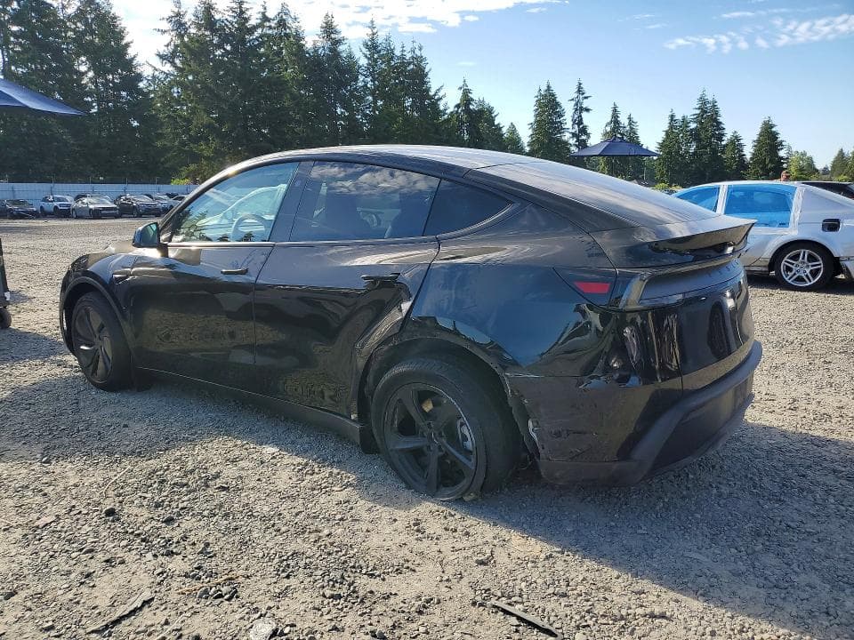 2026 TESLA MODEL Y 2