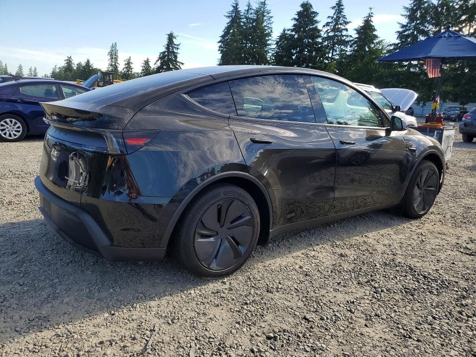 2026 TESLA MODEL Y 3