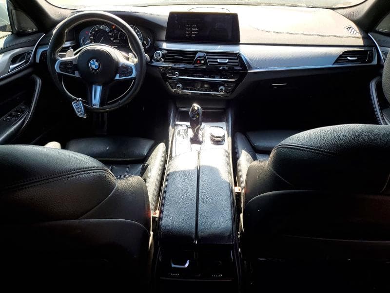 2018 BMW 530E 8
