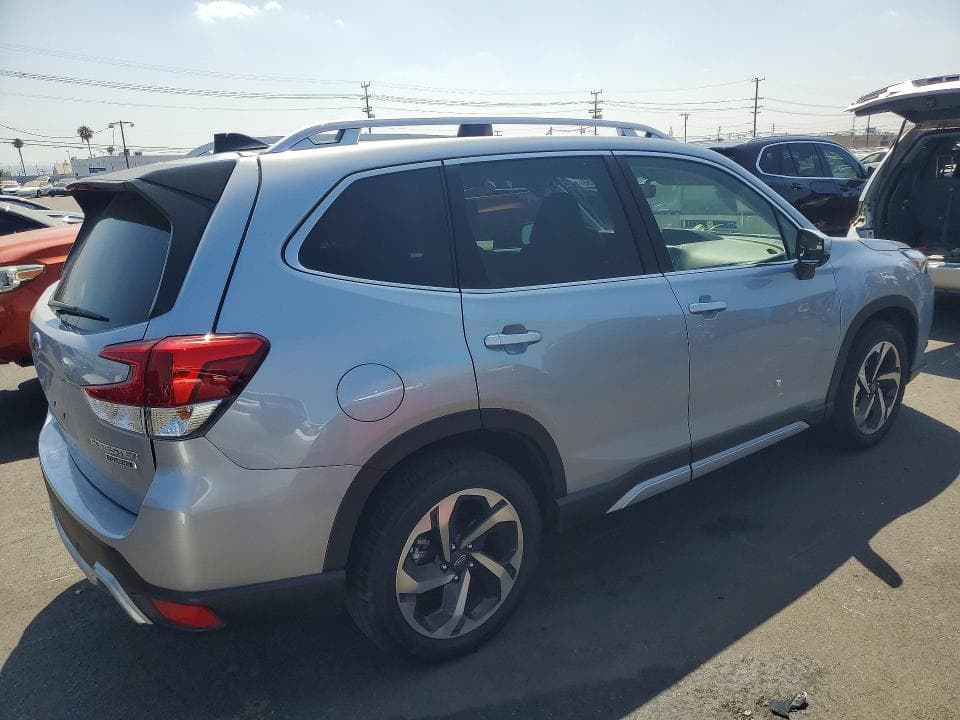 2024 SUBARU FORESTER TOURING 3