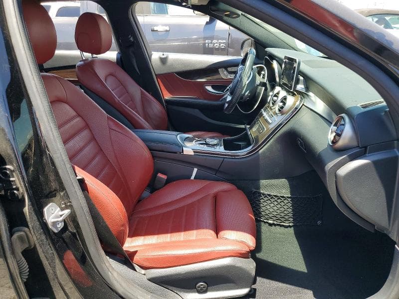 2018 MERCEDES-BENZ C 300 7