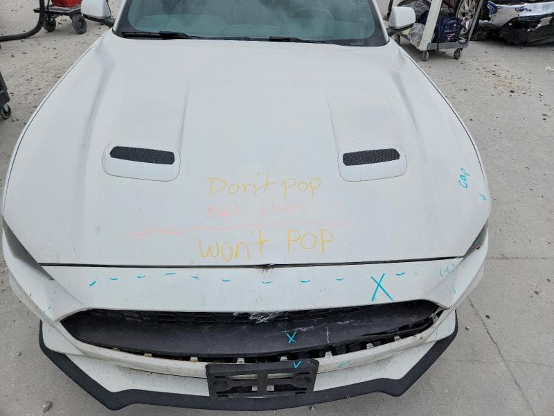 2020 FORD MUSTANG 11