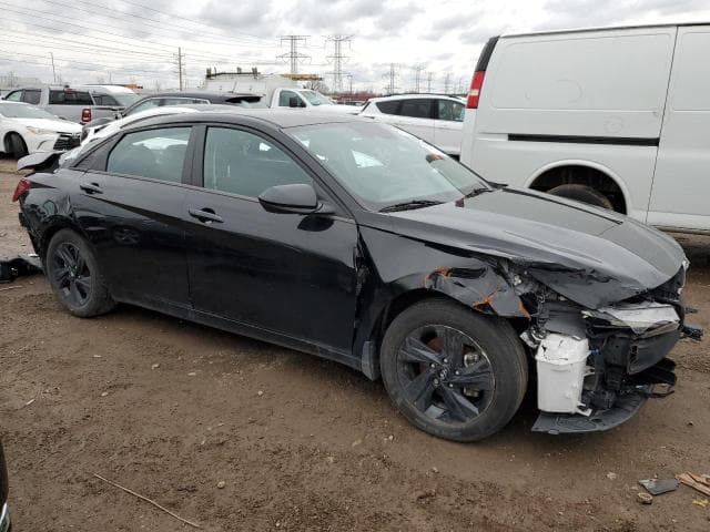 2022 HYUNDAI ELANTRA SEL 4