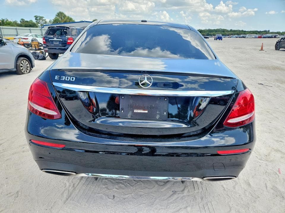 2018 MERCEDES-BENZ E 300 6
