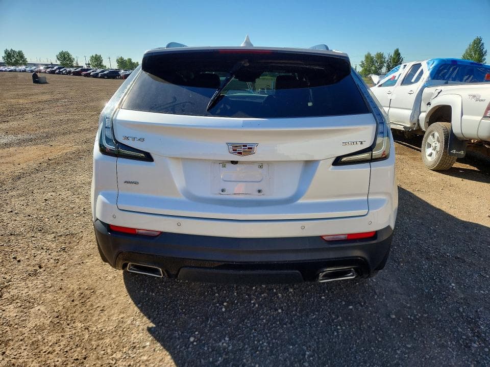 2023 CADILLAC XT4 6