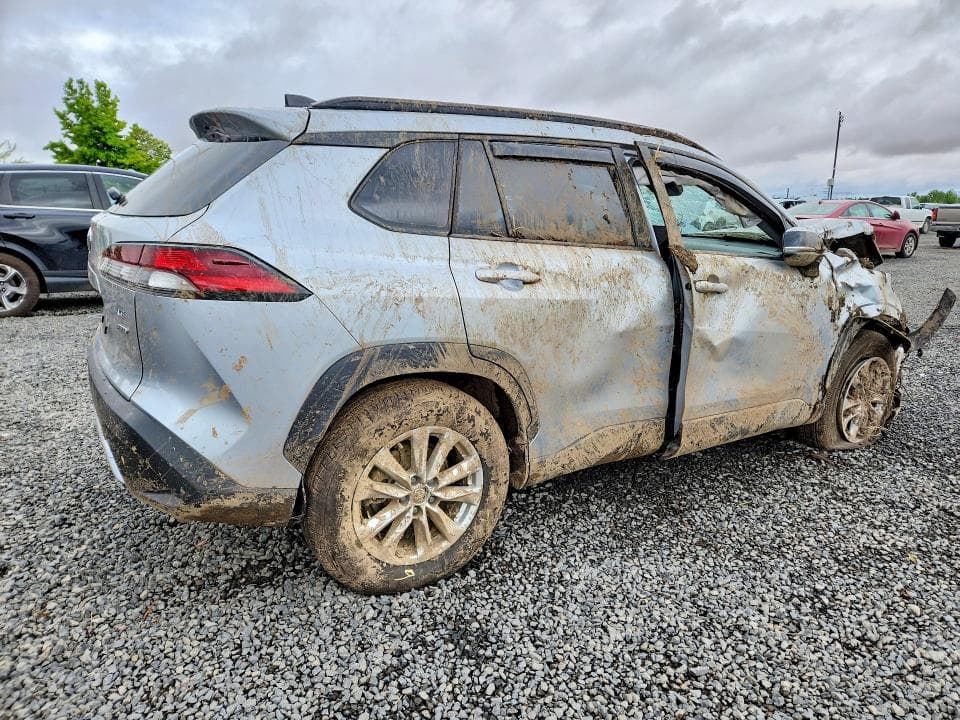 2026 TOYOTA COROLLA CROSS LE LE 3