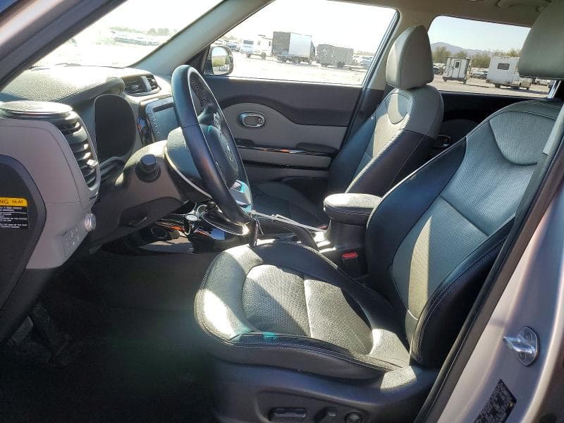 2019 KIA SOUL + 7