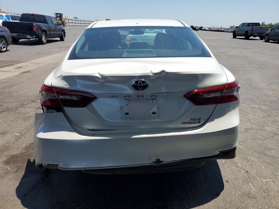 2024 TOYOTA CAMRY XLE 6
