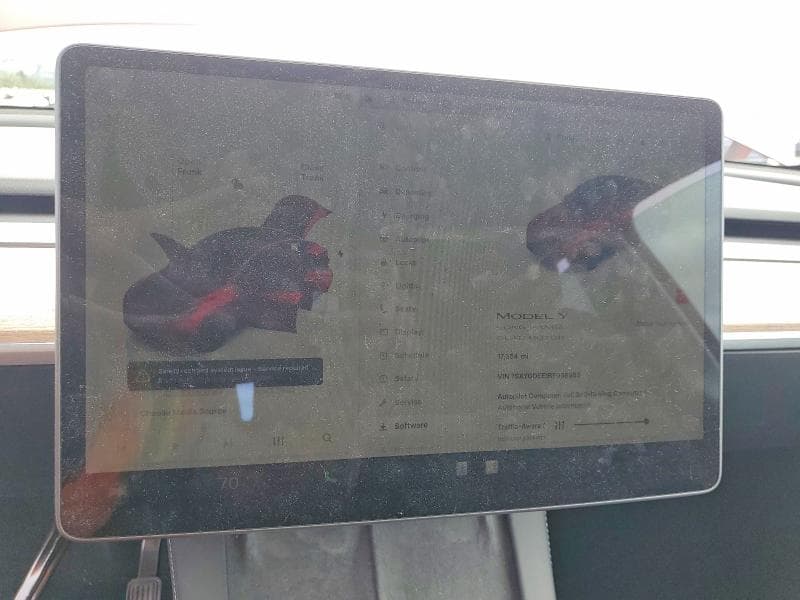 2024 TESLA MODEL Y 9