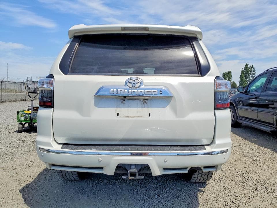 2019 TOYOTA 4RUNNER LIMITED 6