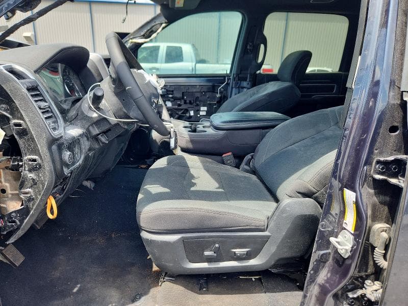 2025 RAM 2500 BIG HORN BIG HORN 7