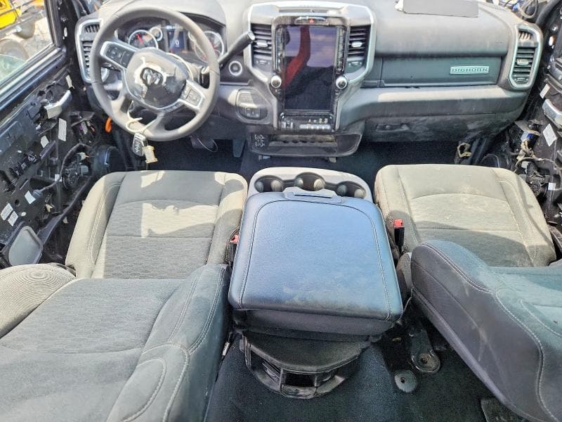 2025 RAM 2500 BIG HORN BIG HORN 8
