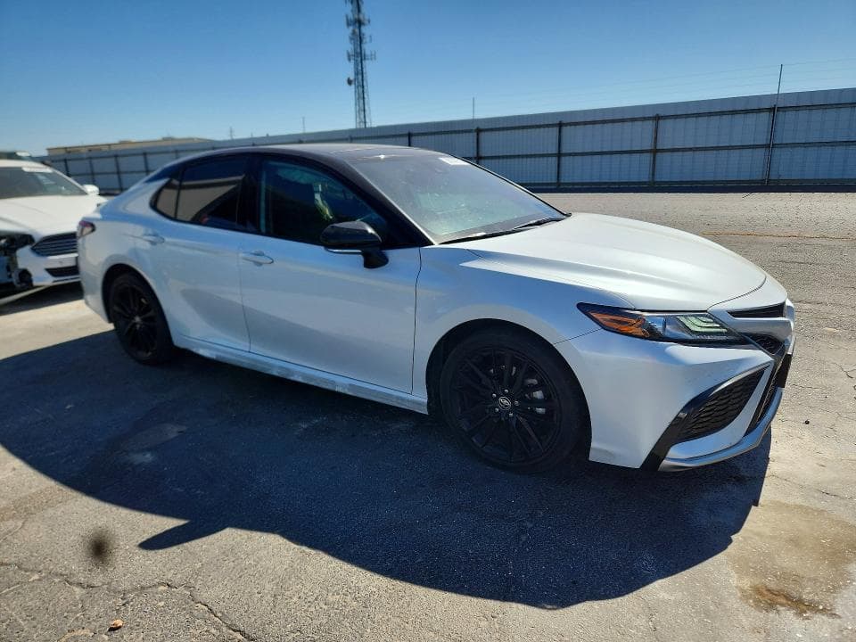 2023 TOYOTA CAMRY XSE 4