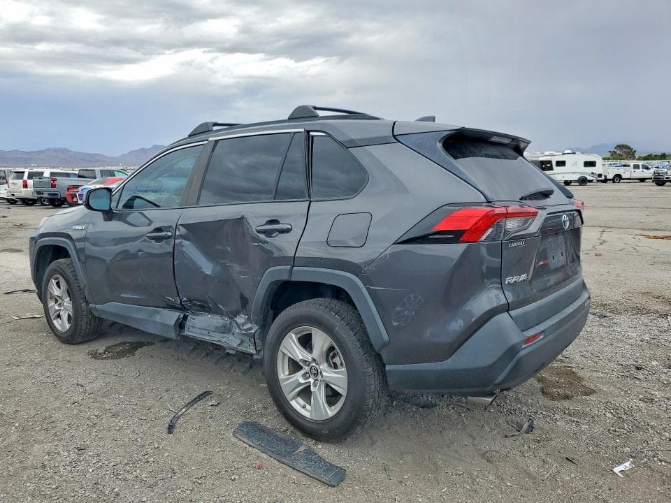 2019 TOYOTA RAV4 LE 2