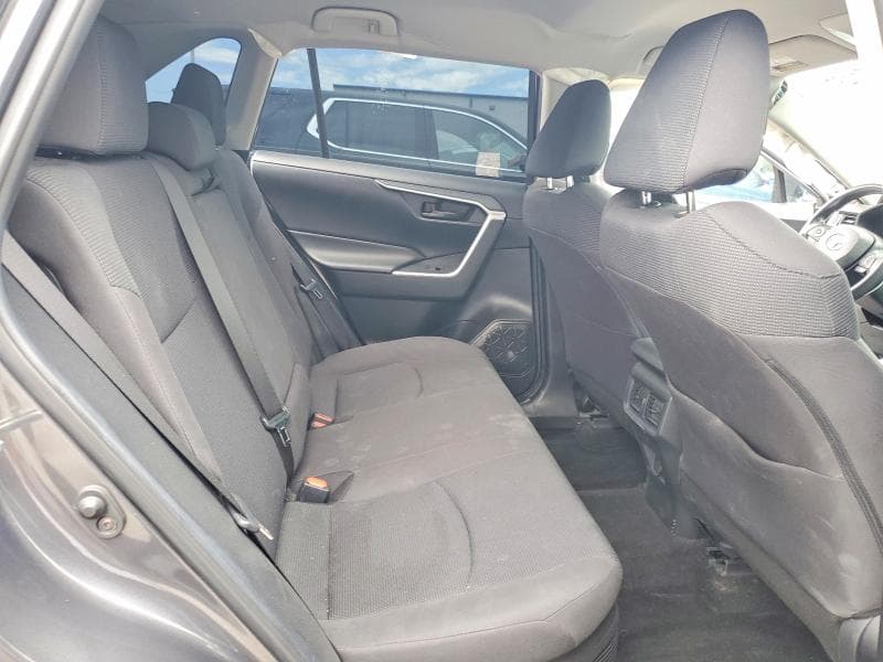 2019 TOYOTA RAV4 LE 11