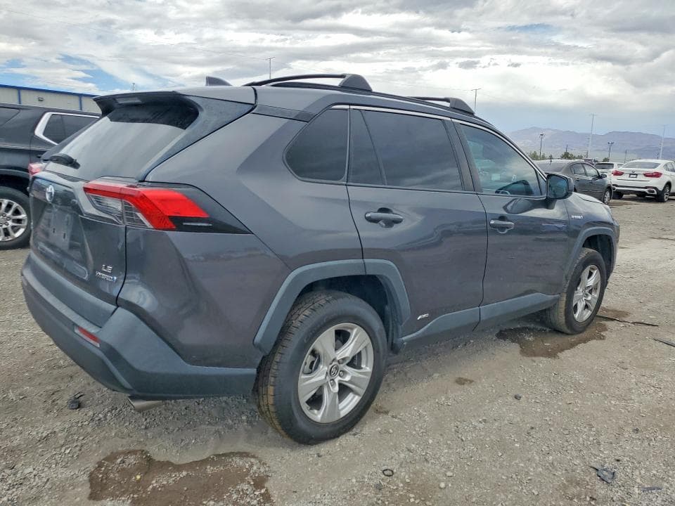 2019 TOYOTA RAV4 LE 3