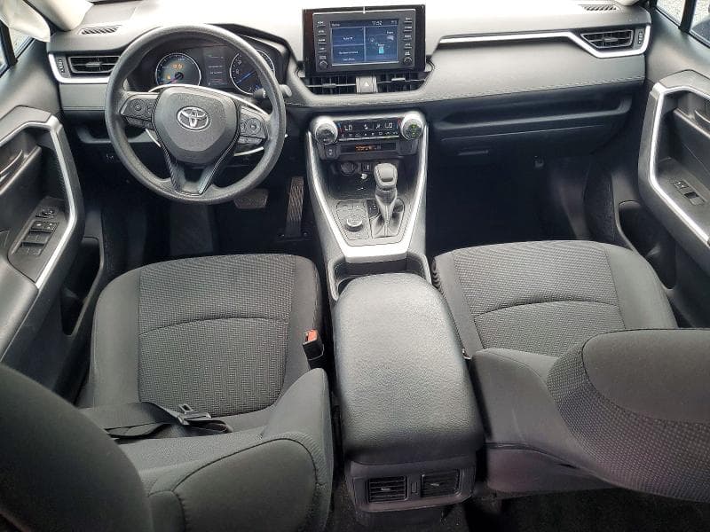 2019 TOYOTA RAV4 LE 8