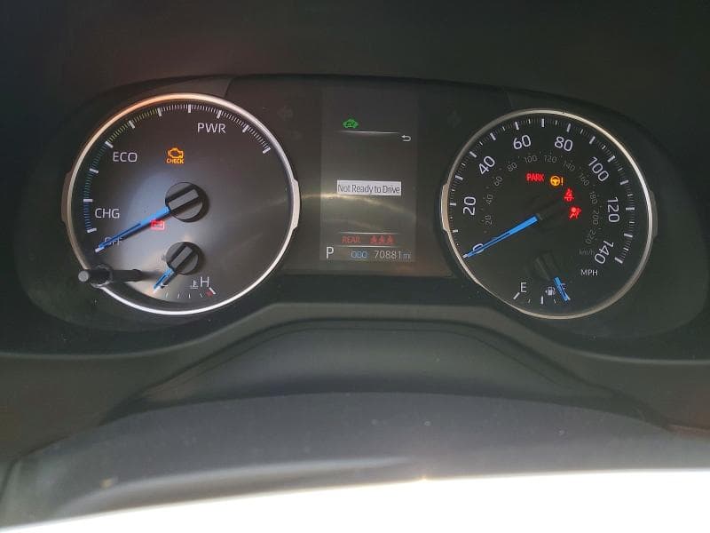 2019 TOYOTA RAV4 LE 9