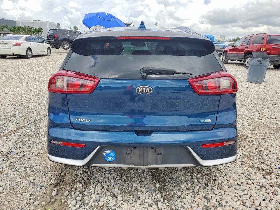 2019 KIA NIRO LX 6