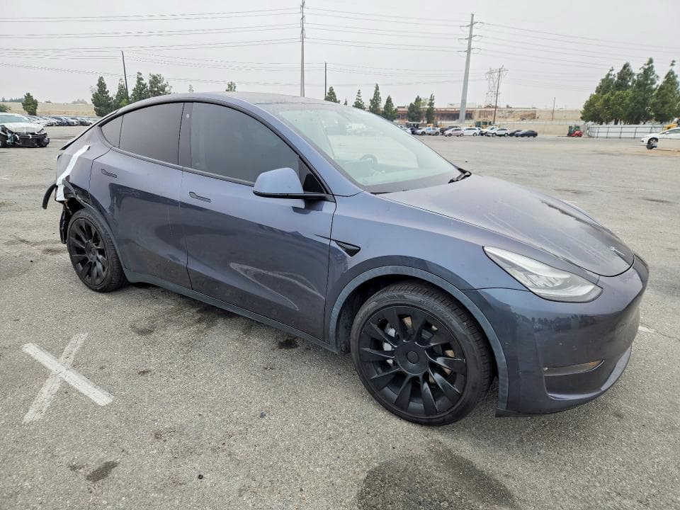 2020 TESLA MODEL Y 4