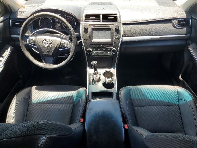 2017 TOYOTA CAMRY SE 8