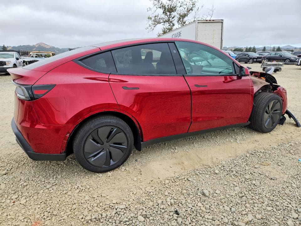 2026 TESLA MODEL Y 3