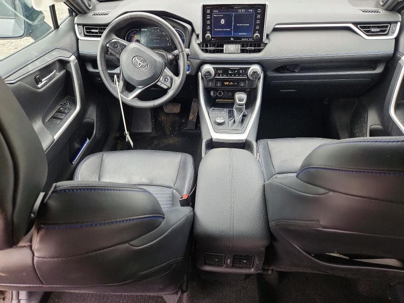 2021 TOYOTA RAV4 XSE 8