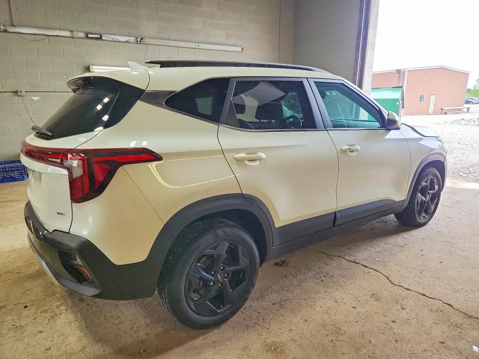 2026 KIA SELTOS EX 3