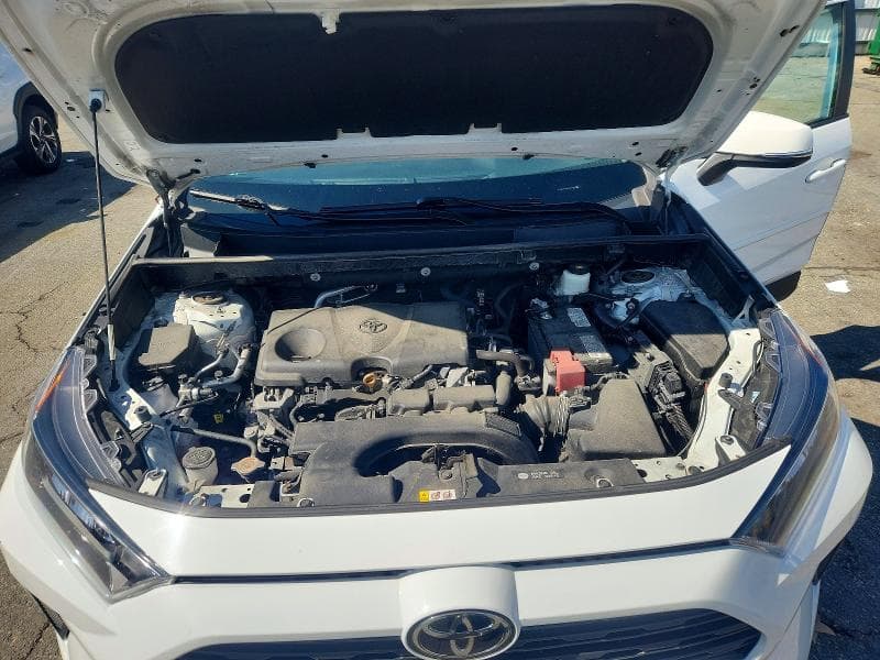 2021 TOYOTA RAV4 LE 12