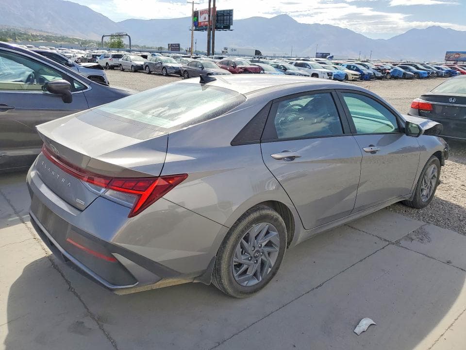 2024 HYUNDAI ELANTRA BLUE BLUE 3