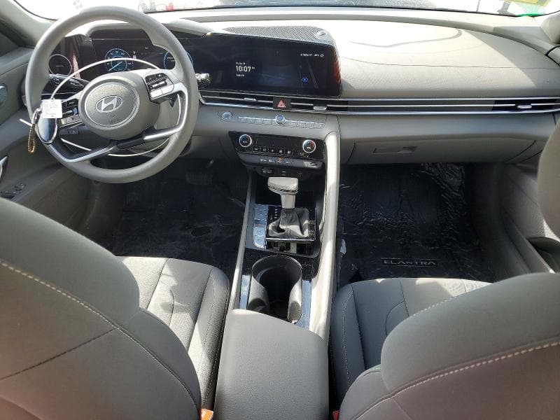 2024 HYUNDAI ELANTRA BLUE BLUE 8