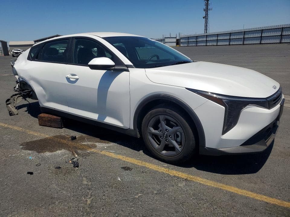 2025 KIA K4 LXS 4