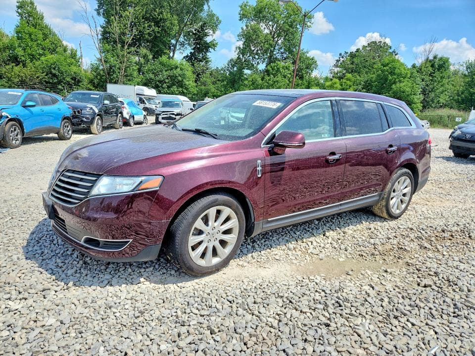 2018 LINCOLN MKT