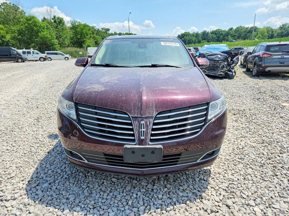 2018 LINCOLN MKT 5