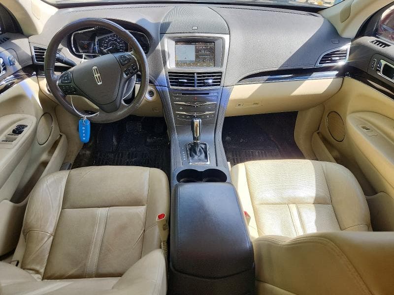 2018 LINCOLN MKT 8