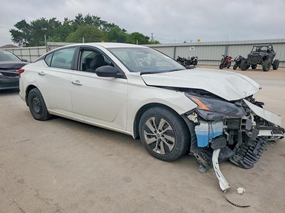 2024 NISSAN ALTIMA S 4
