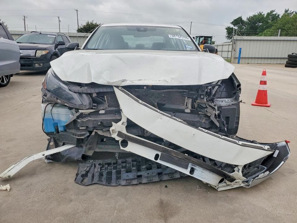 2024 NISSAN ALTIMA S 5