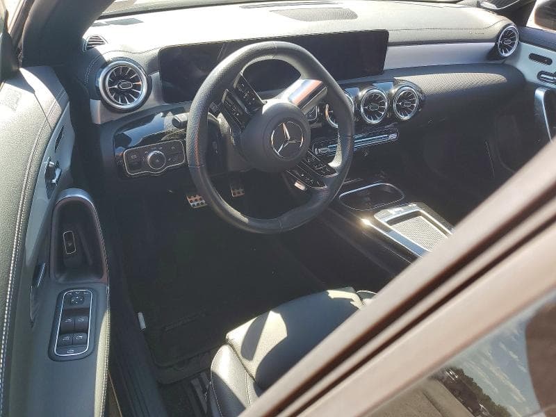 2024 MERCEDES-BENZ CLA 250 4MATIC 8