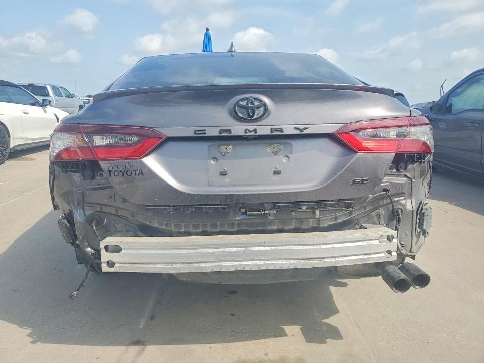 2023 TOYOTA CAMRY SE 6