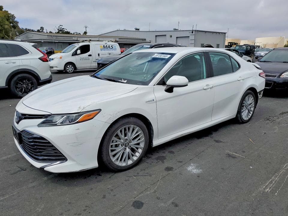 2020 TOYOTA CAMRY LE - 1