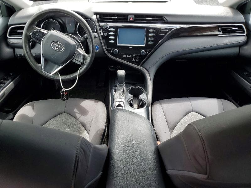 2020 TOYOTA CAMRY LE 8