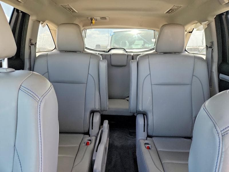 2018 TOYOTA HIGHLANDER XLE 10