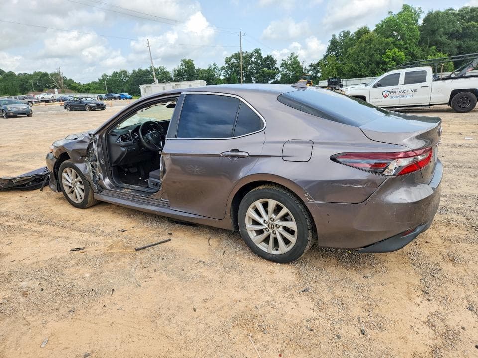 2021 TOYOTA CAMRY LE 2