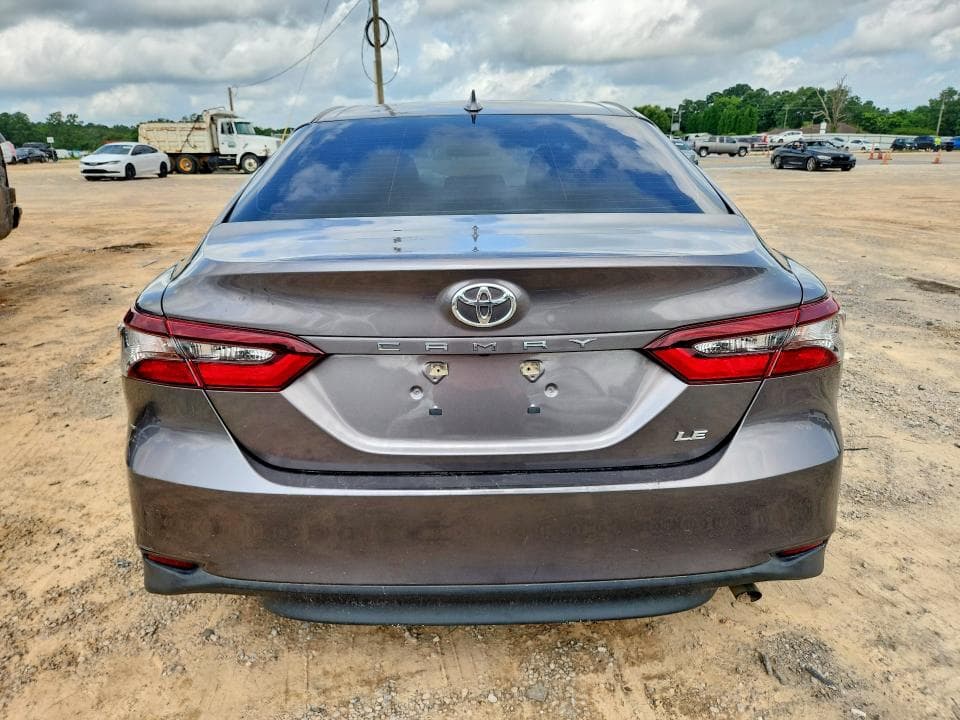 2021 TOYOTA CAMRY LE 6