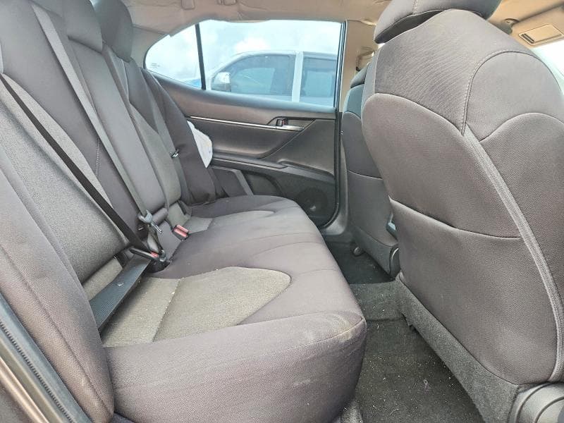 2021 TOYOTA CAMRY LE 10