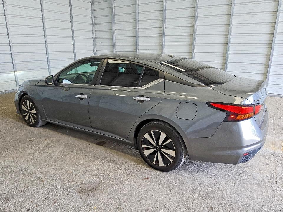 2021 NISSAN ALTIMA SV 2