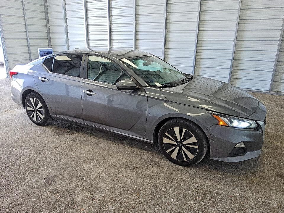2021 NISSAN ALTIMA SV 4