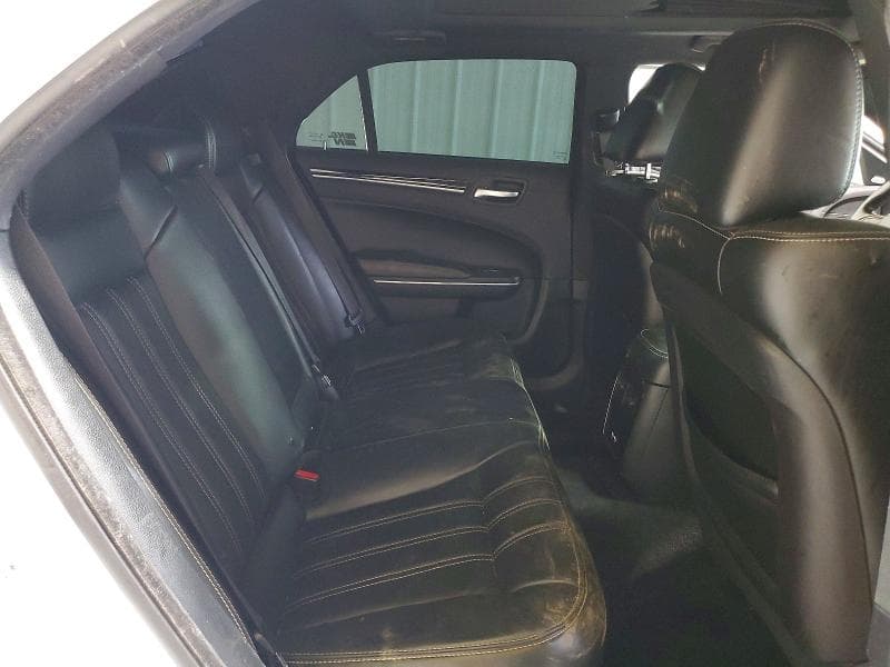 2018 CHRYSLER 300 S 10