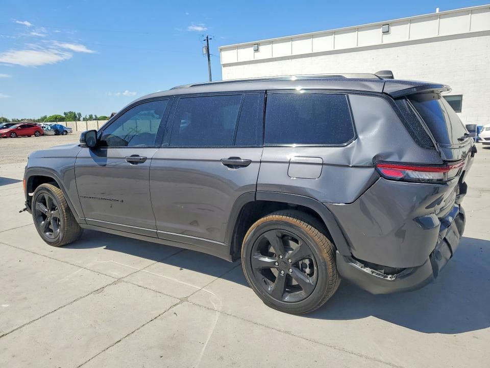 2024 JEEP GRAND CHEROKEE L LAREDO 2